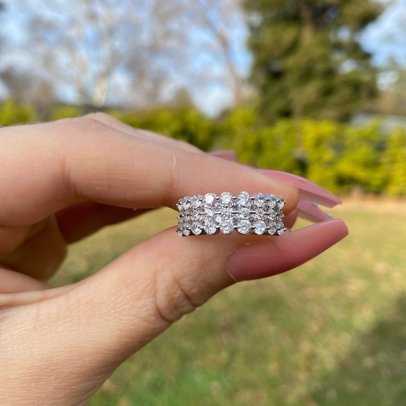 NEW Stamped 925 Silver Gorgeous Ring - Picture 3 of 9